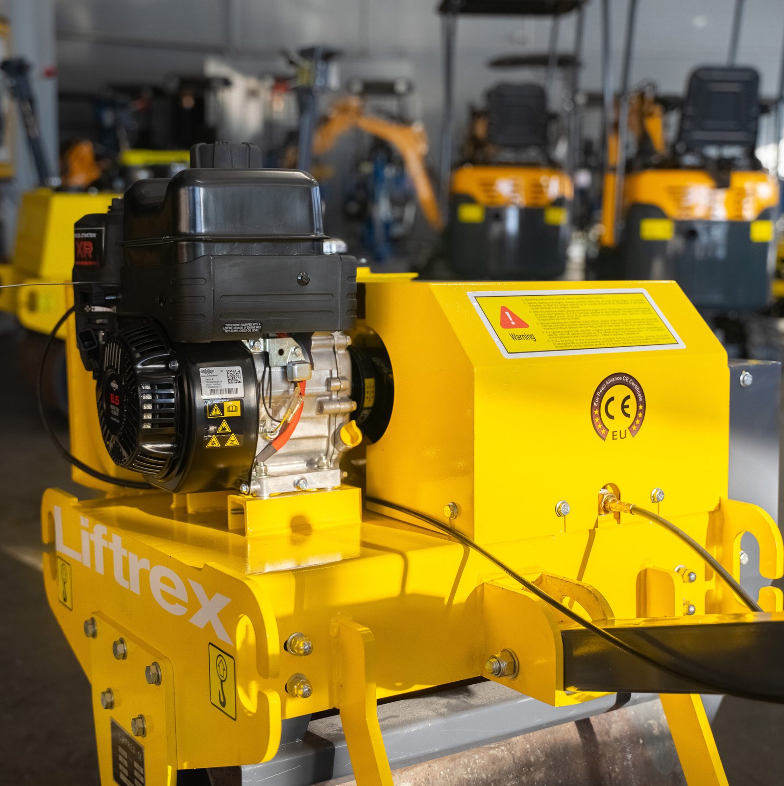 vibrovolas trinkelėms LIFTREX 600A su Honda varikliu ir CE sertifikatu