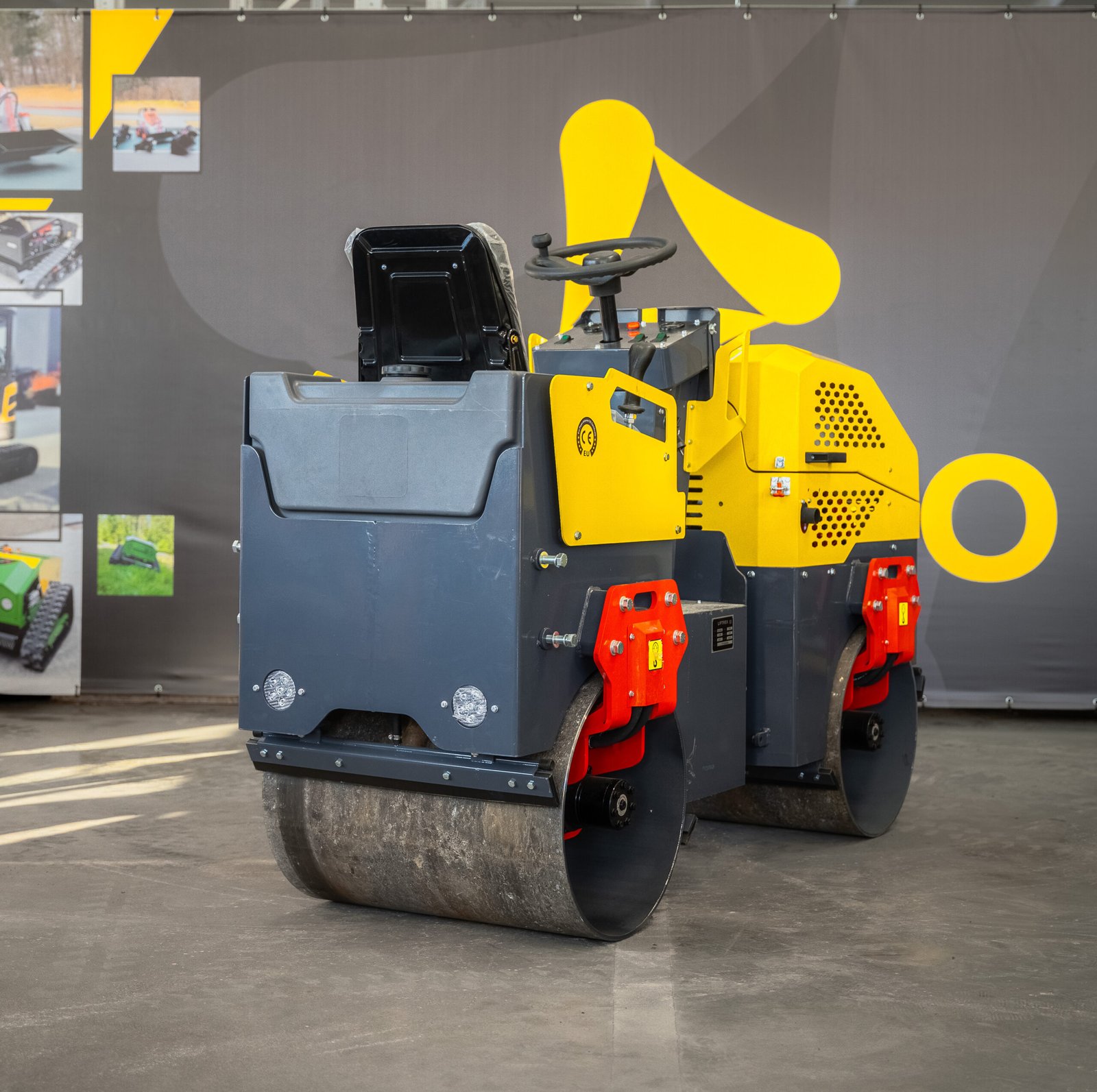 LIFTREX YF700S vibrovolas – galinis vaizdas su apsauginiu gaubtu