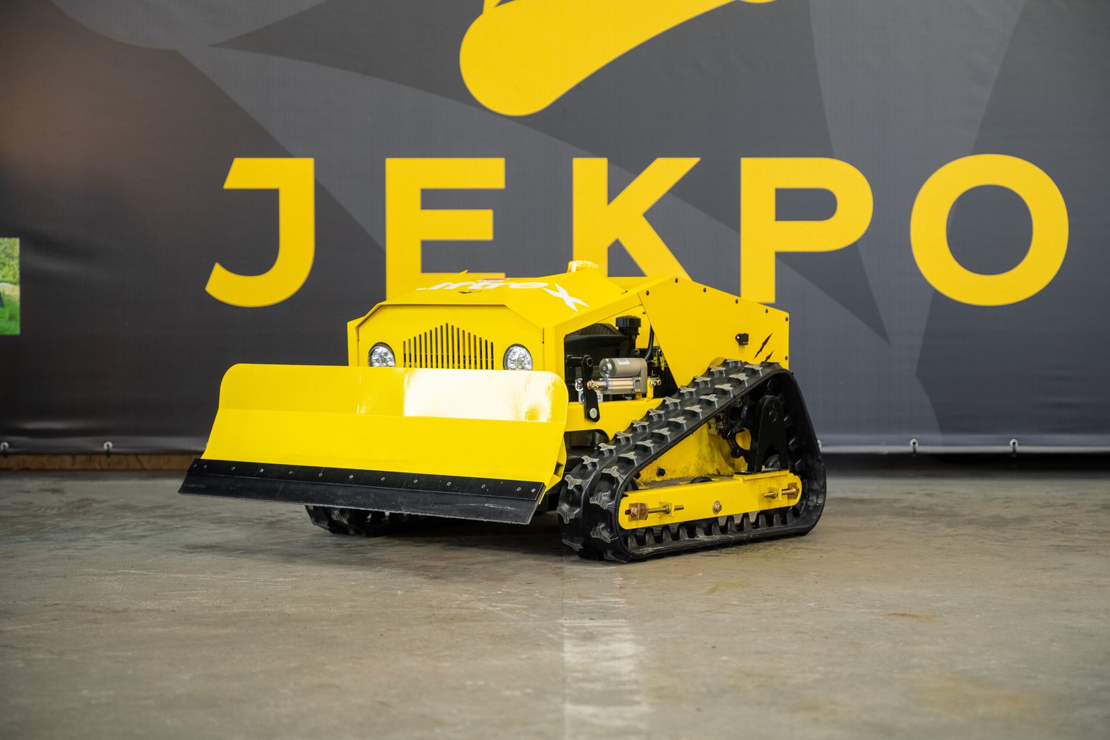 Liftrex 500 PRO nuotoliniu būdu valdoma vejapjovė - Image 4