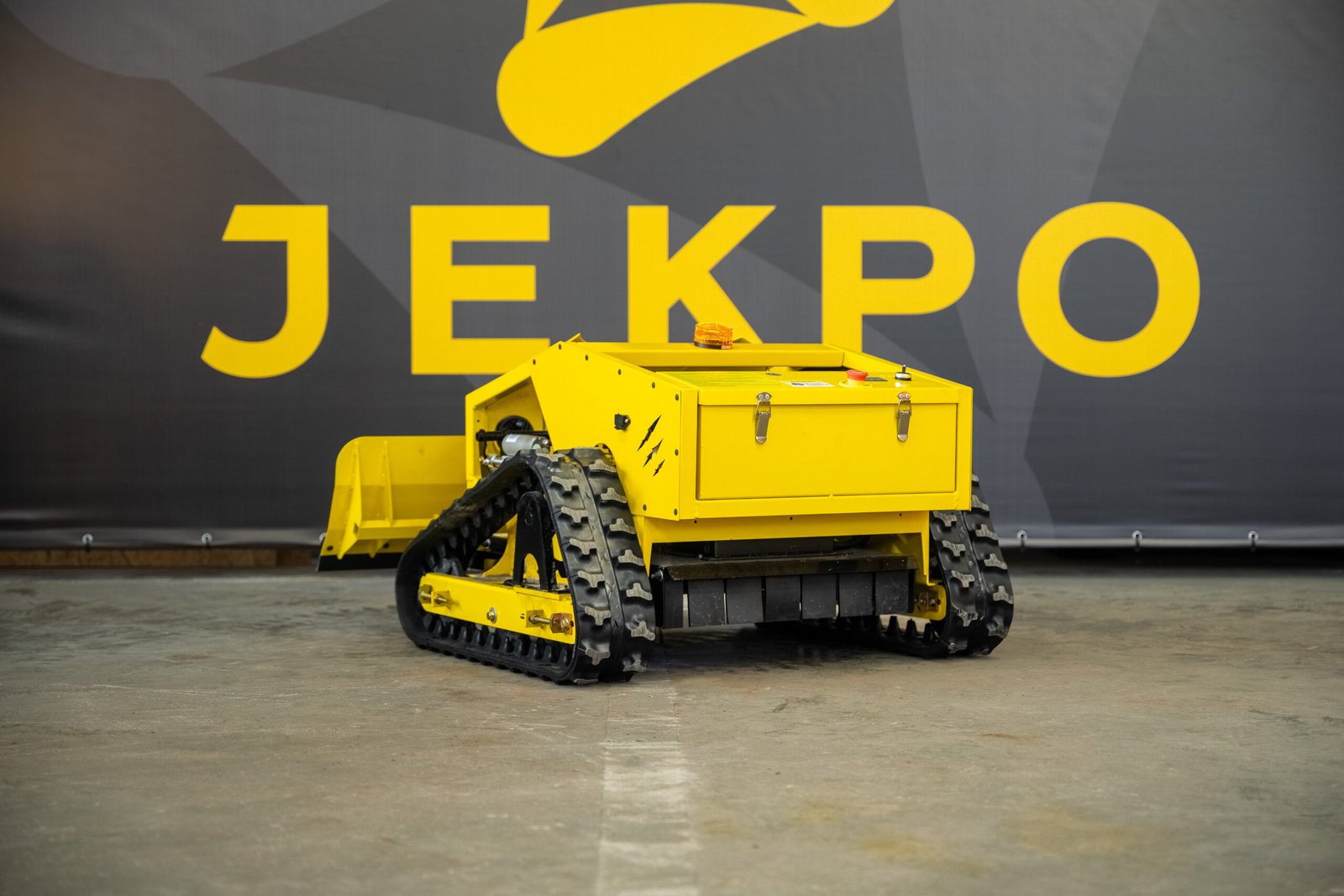 Liftrex 500 PRO nuotoliniu būdu valdoma vejapjovė - Image 5