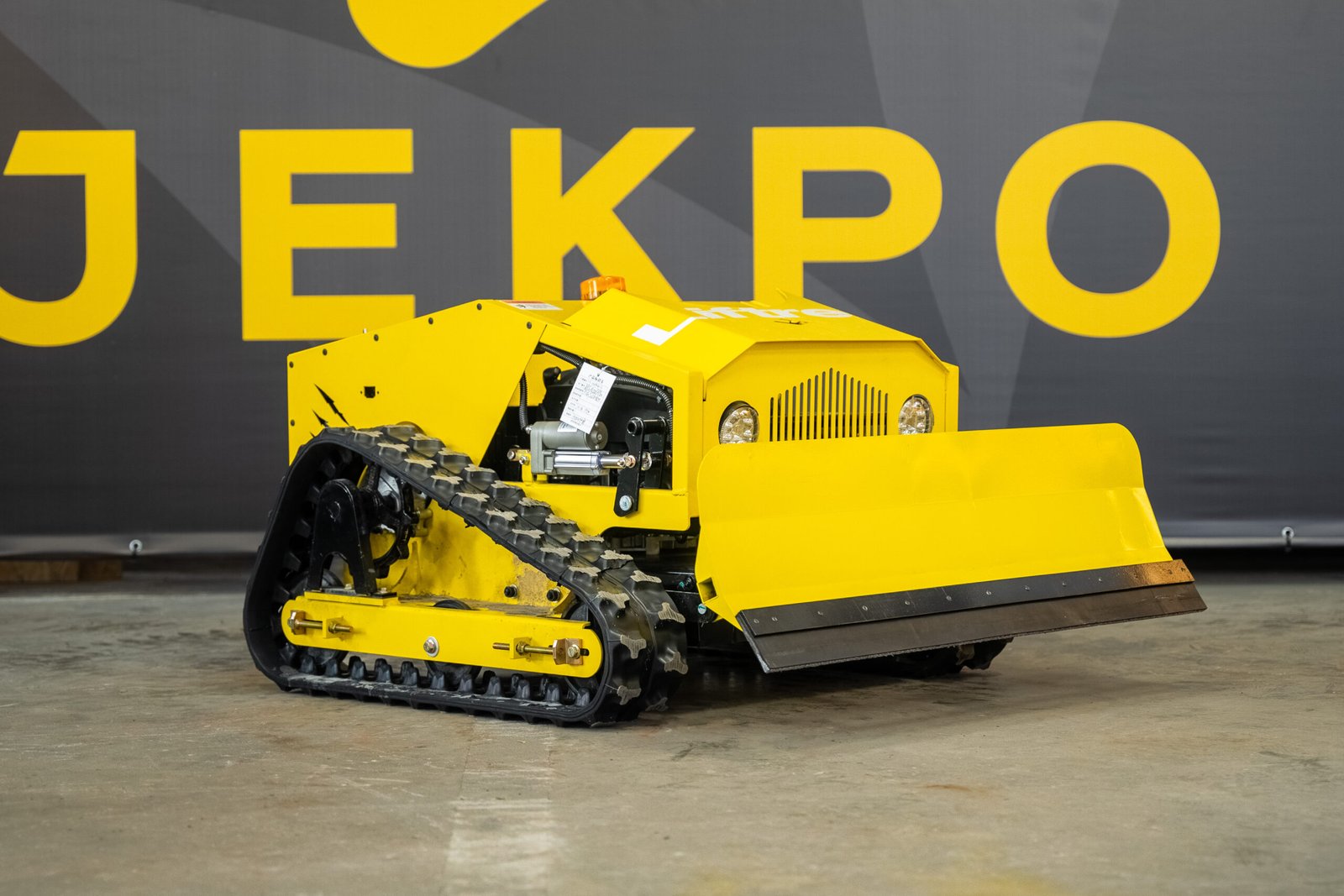 Liftrex 500 PRO nuotoliniu būdu valdoma vejapjovė - Image 9