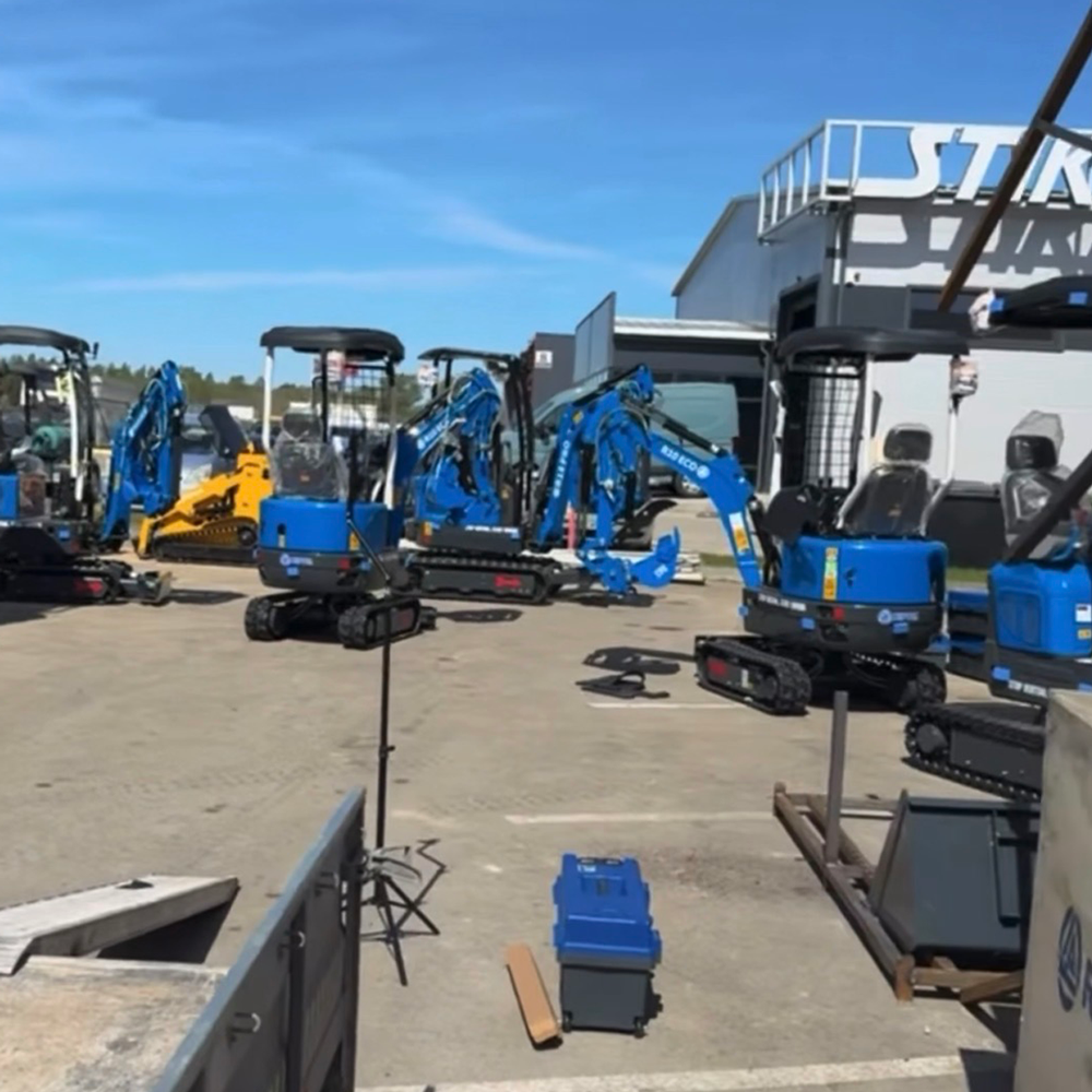 RIPPA excavators and RS06 PRO compact loader at JEKPO